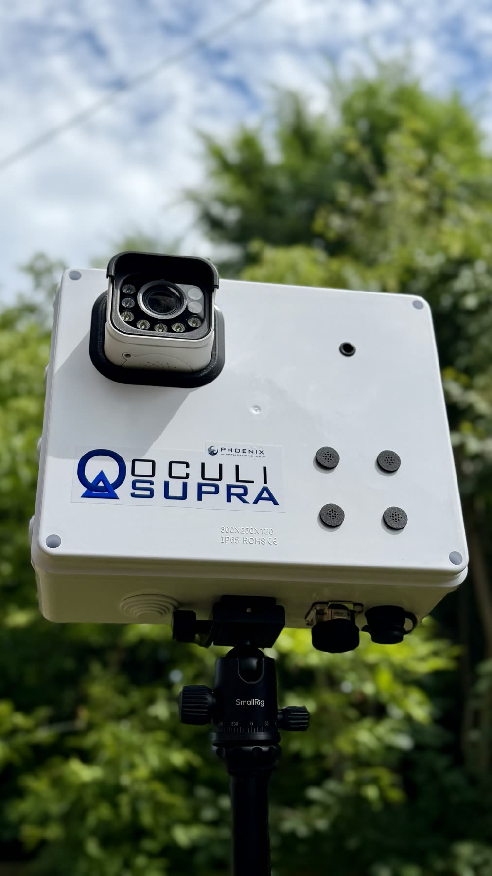 OculiSupra multi-sensor counter-UAS unit deployed on a tripod